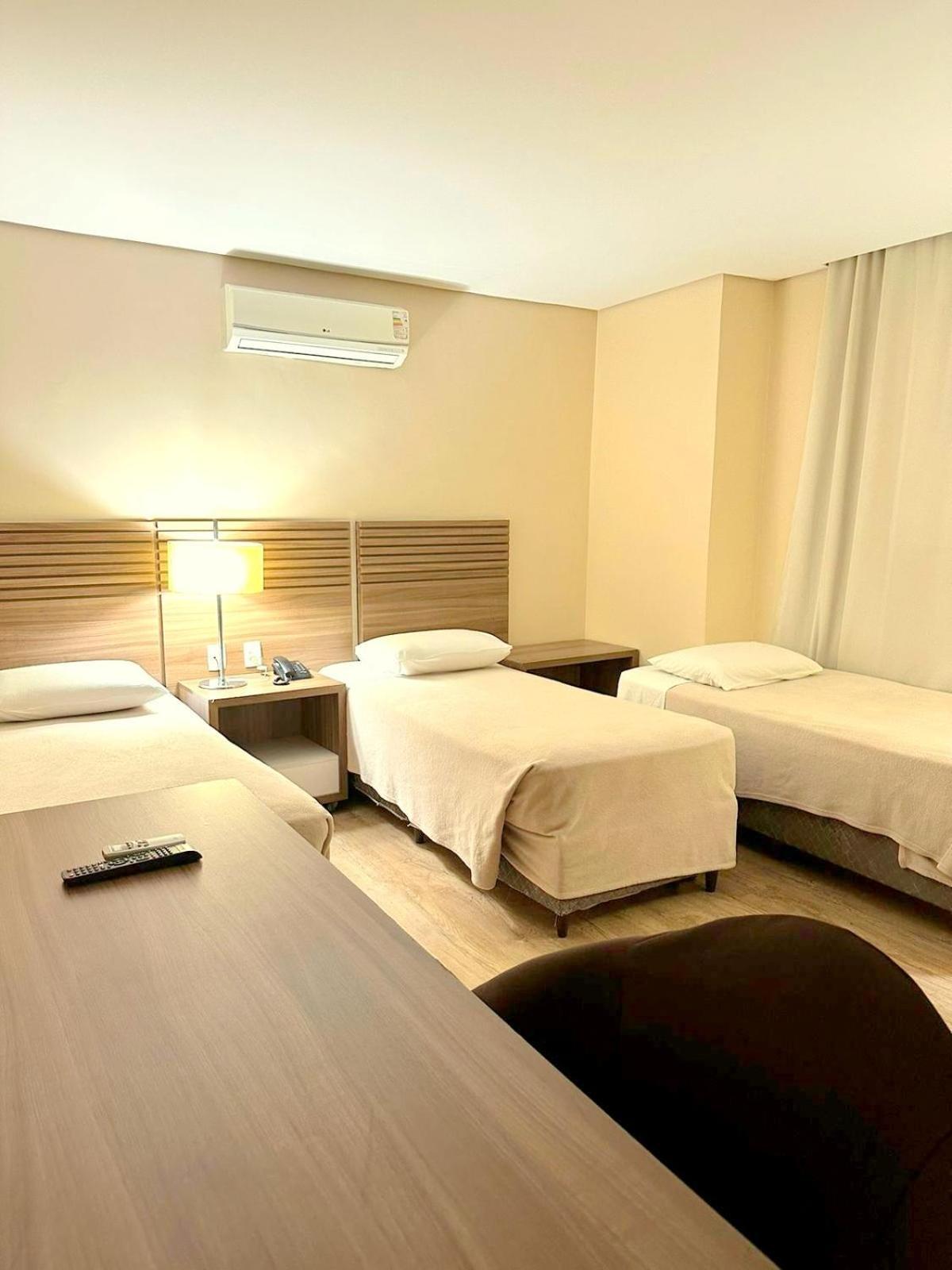 Umbu Hotel Porto Alegre - Centro Historico - Prox Aeroporto 15Min Екстер'єр фото