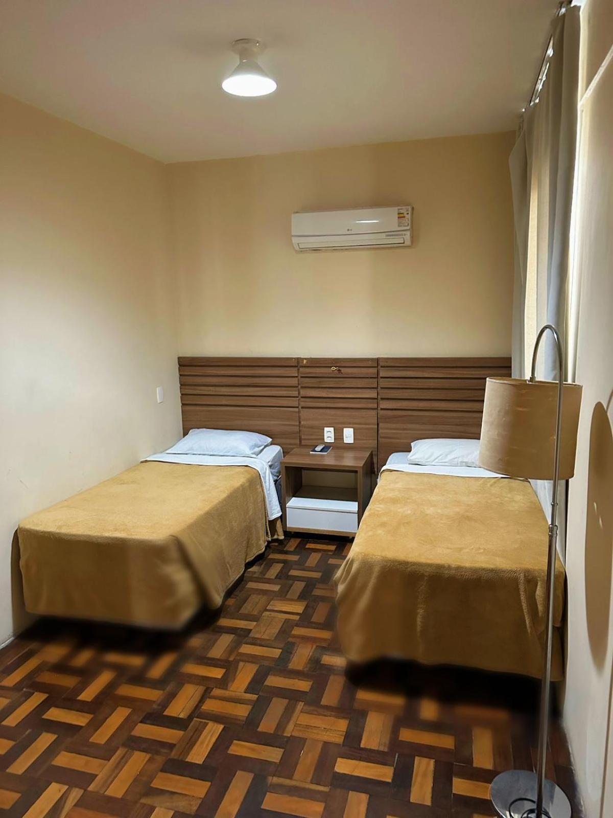 Umbu Hotel Porto Alegre - Centro Historico - Prox Aeroporto 15Min Номер фото