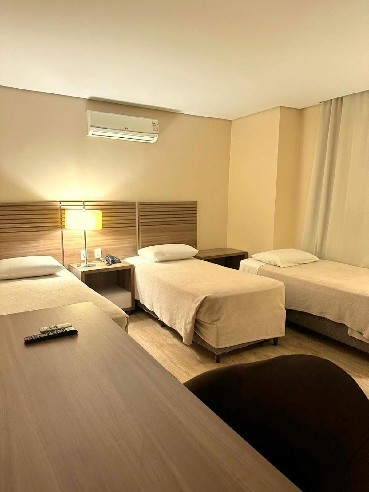 Umbu Hotel Porto Alegre - Centro Historico - Prox Aeroporto 15Min Номер фото