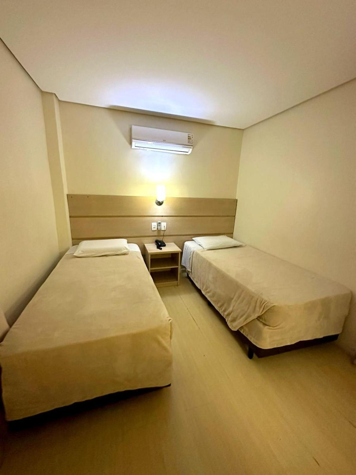 Umbu Hotel Porto Alegre - Centro Historico - Prox Aeroporto 15Min Номер фото