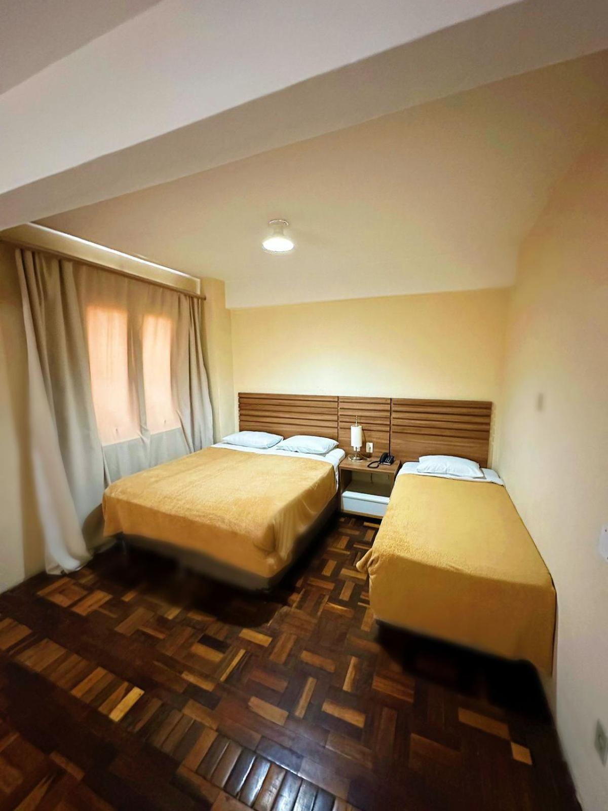Umbu Hotel Porto Alegre - Centro Historico - Prox Aeroporto 15Min Номер фото